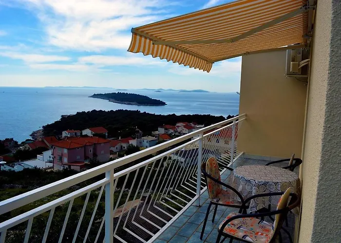 Appartement With A Parking Space Bilo, - 13612 *